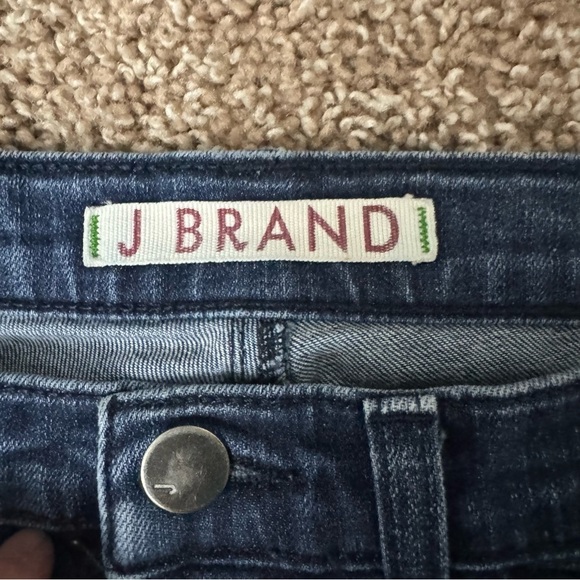 J Brand Dita High Rise Denim Summer Shorts in Luna Dark Wash Size 26 - Picture 4 of 9